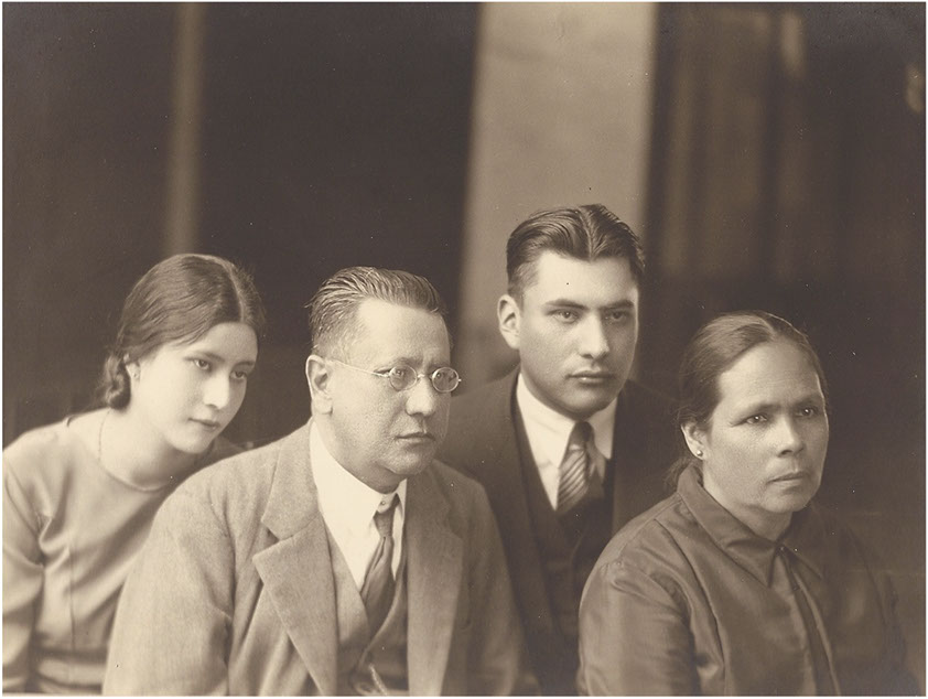 Página Oficial del Escritor Agustín Yáñez